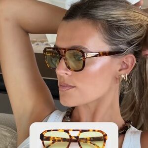 Chic Tortoise Shell Sunglasses